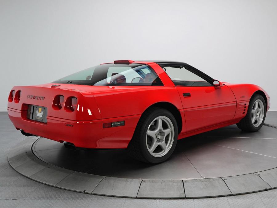  Chevrolet Corvette ZR1 Coupe 1991 года  (фото 9 из 32)
